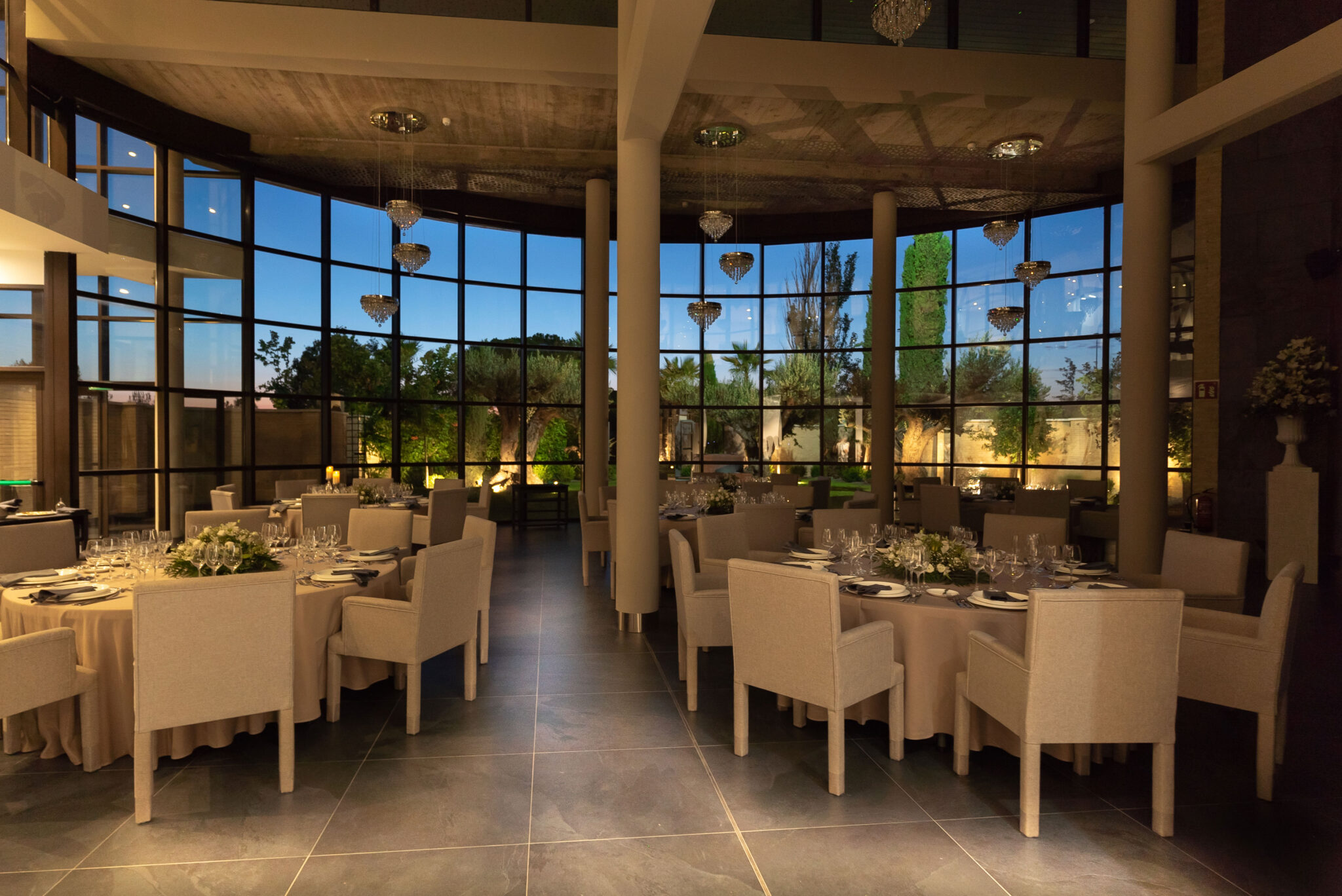 SERRANO ARQUITECTURA. Restaurante Hábitat Sella 8